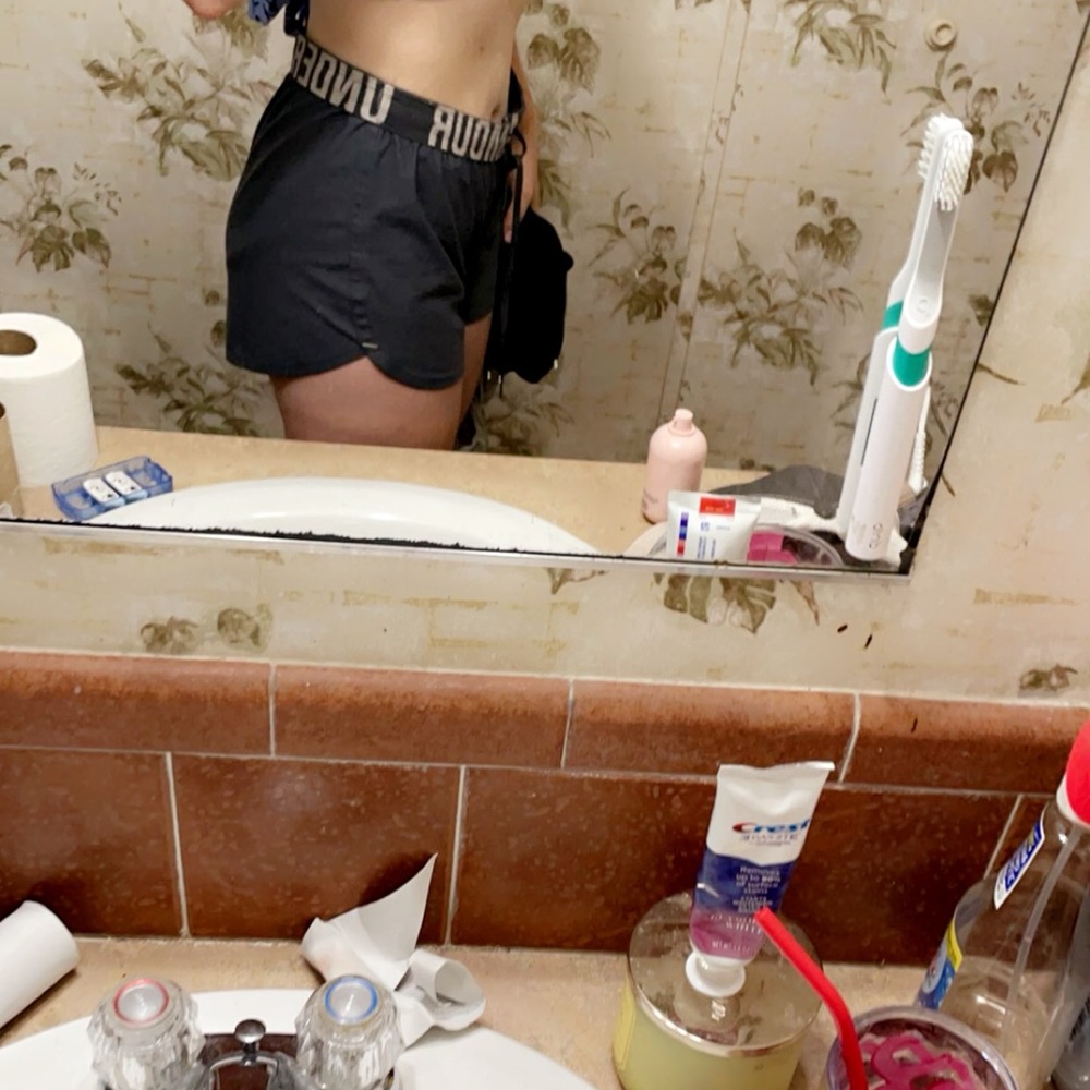 Under armor shorts gray I love them just have to many